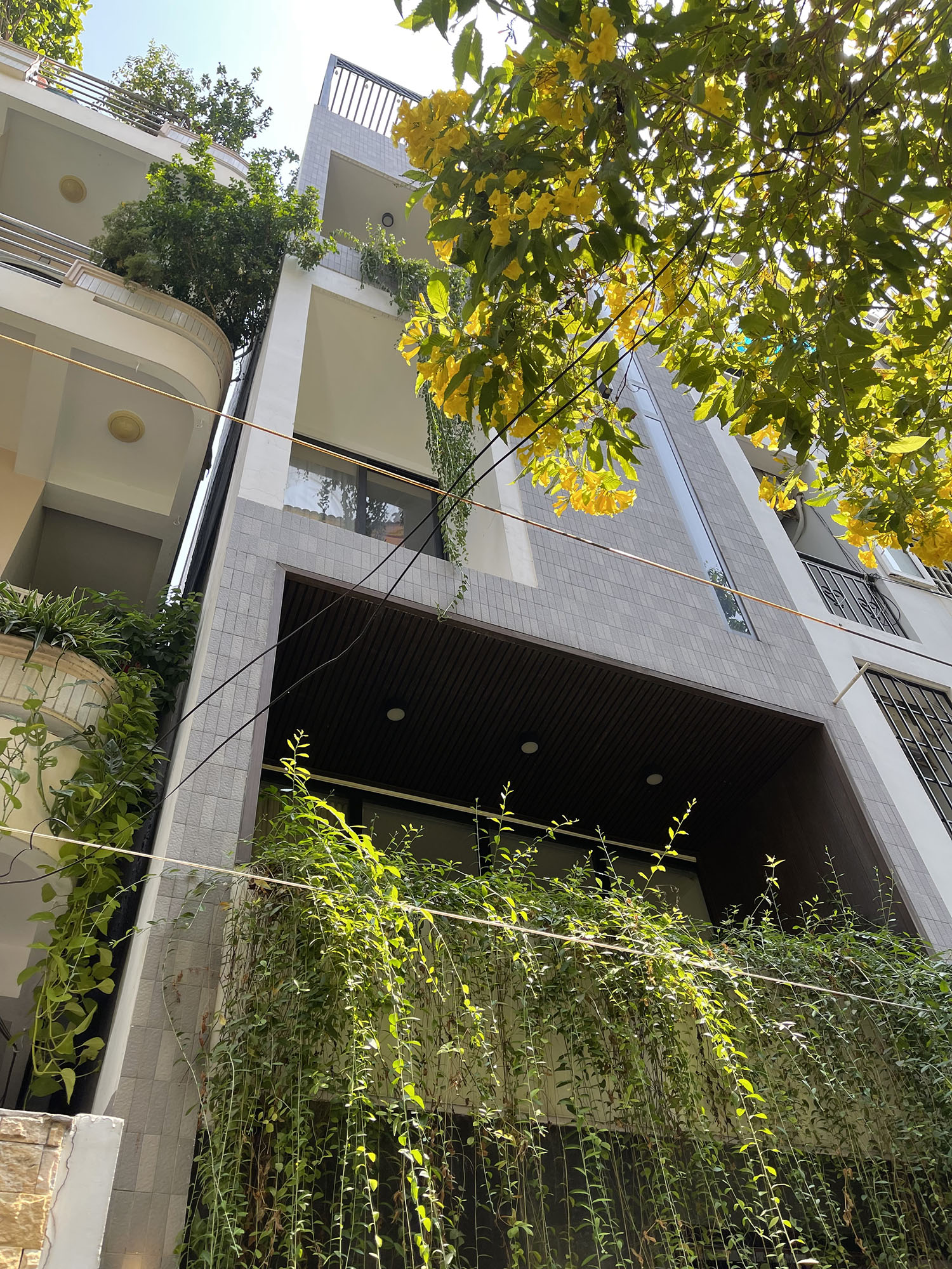 KTS Singapore TK 3lầu nthất ccấp có thang máy hẻm ôtô Nguyễn Công Hoan giáp PXLong-thu nhập 42tr/th